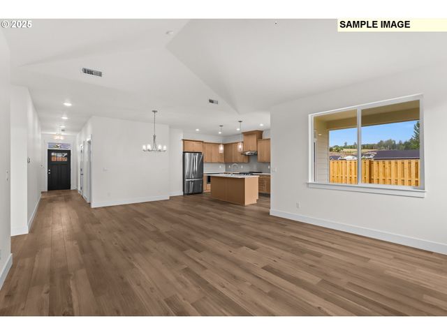 2243 E OTTER Loop 58, La Center, WA 98629