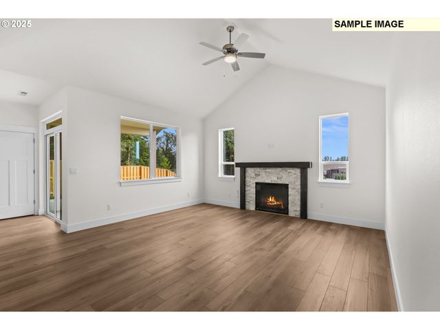 2243 E OTTER Loop 58, La Center, WA 98629