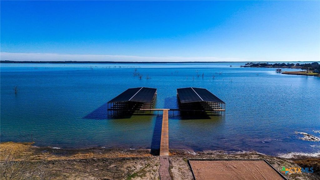 Image 1 of property listing at Lot 70 Stillwater Shores, Corsicana, TX 75109