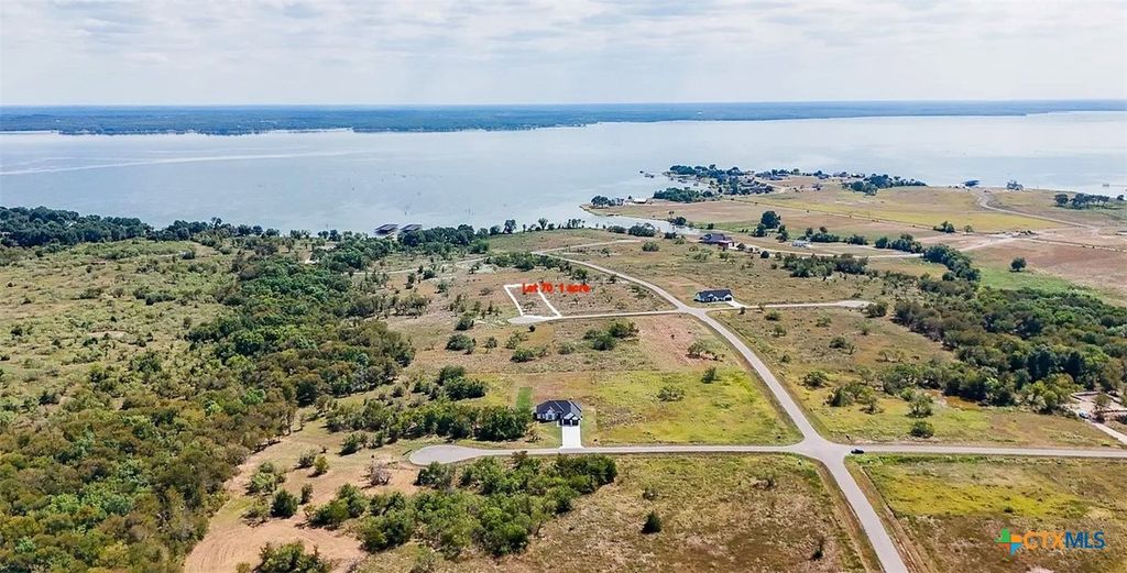 Image 2 of property listing at Lot 70 Stillwater Shores, Corsicana, TX 75109