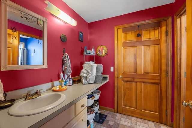 24 Widow Coombs Walk, Sandwich, MA 02563