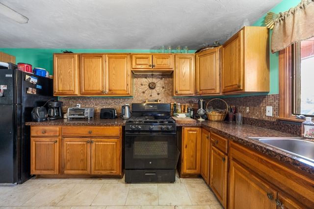 24 Widow Coombs Walk, Sandwich, MA 02563