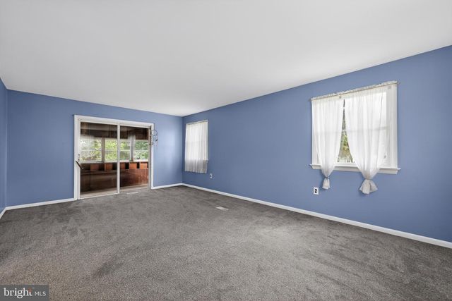 581 PORCHTOWN RD, Pittsgrove, NJ 08318