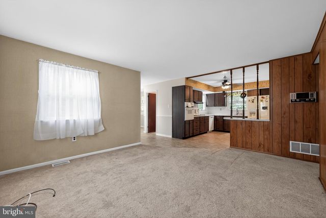 581 PORCHTOWN RD, Pittsgrove, NJ 08318
