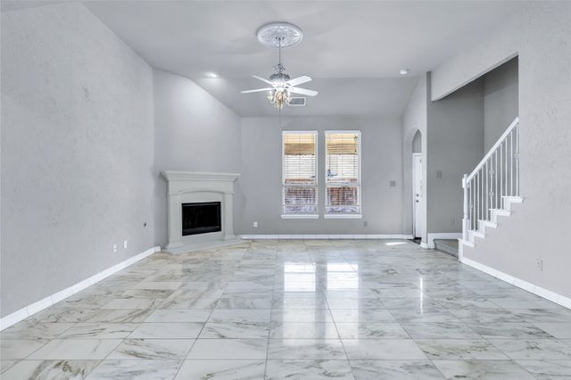 2013 San Marino Lane, Lewisville, TX 75077