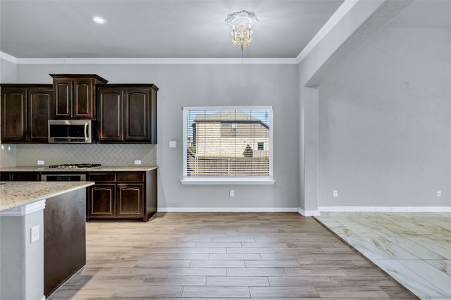 2013 San Marino Lane, Lewisville, TX 75077