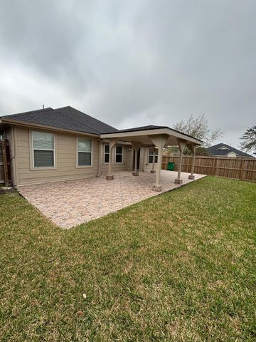 903 Christopher, Baytown, TX 77521