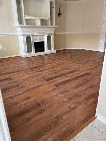 903 Christopher, Baytown, TX 77521