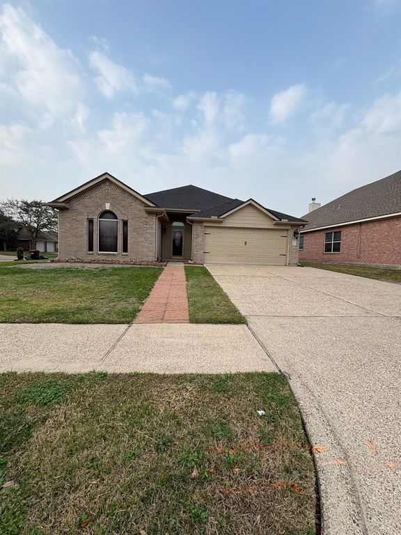 903 Christopher, Baytown, TX 77521