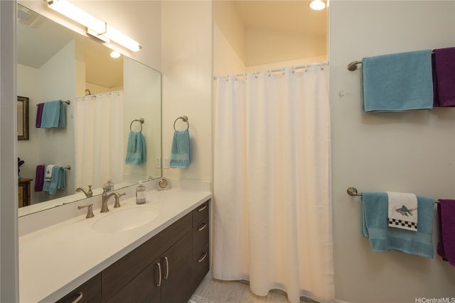 6046 Haleola Street, Honolulu, HI 96821