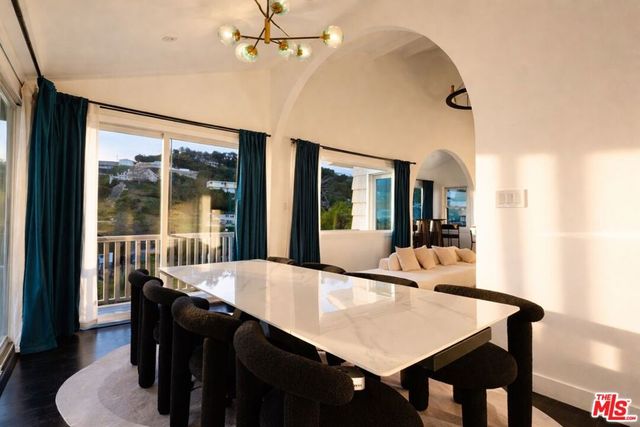 8810 Hollywood Boulevard, Los Angeles, CA 90069