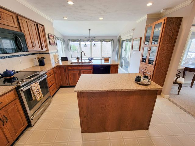13 Fox Run Road, Underhill, VT 05489