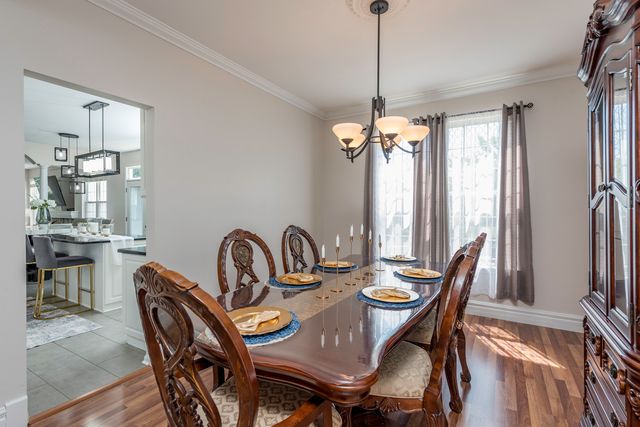 1650 Natures Way, Lindenhurst, IL 60046