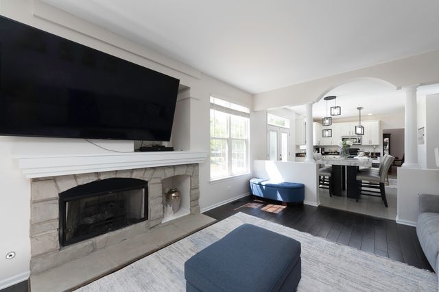 1650 Natures Way, Lindenhurst, IL 60046