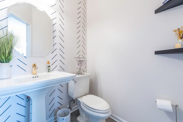 1650 Natures Way, Lindenhurst, IL 60046