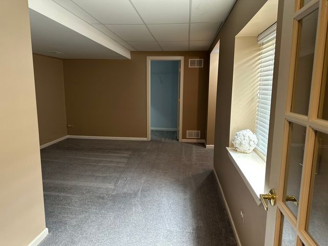 1650 Natures Way, Lindenhurst, IL 60046