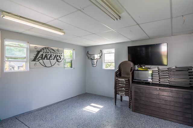 1650 Natures Way, Lindenhurst, IL 60046