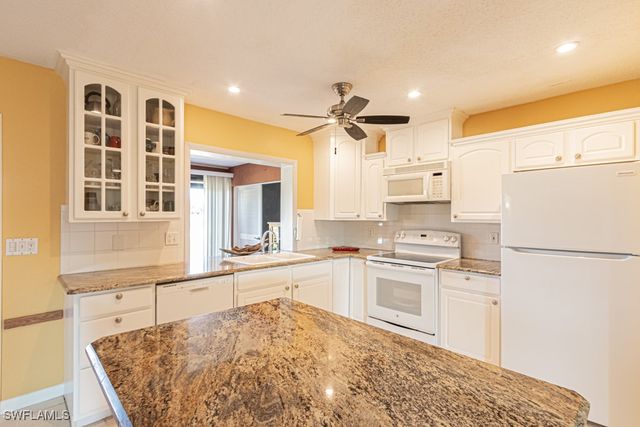 3375 Boca Ciega DR D6, Naples, FL 34112