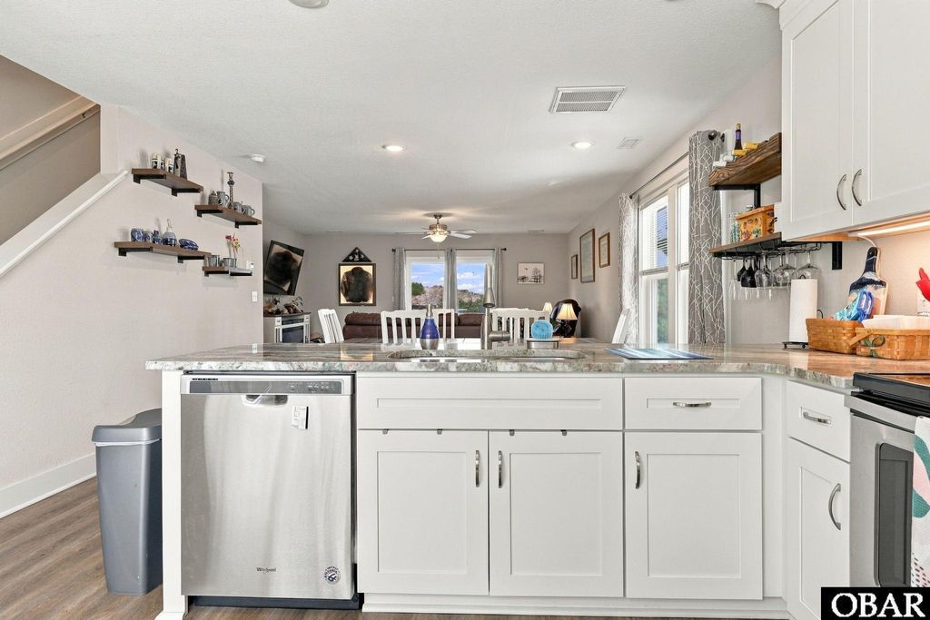 Image 13 of property listing at 902 W Corrigan Street, Kill Devil Hills, NC 27948