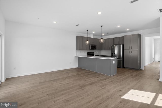 252 CLEMENT LOOP, Salisbury, MD 21804