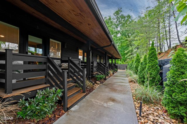 4155 Dollys Drive, Sevierville, TN 37876