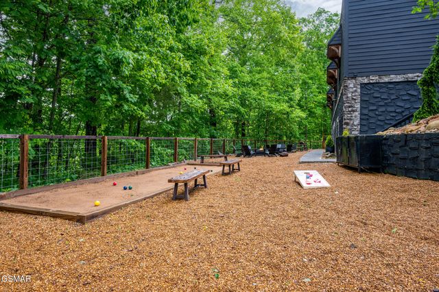 4155 Dollys Drive, Sevierville, TN 37876