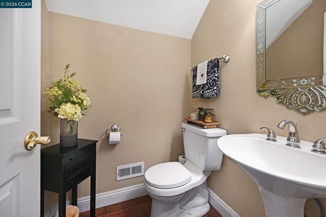 2126 Spring Lake CT, Martinez, CA 94553