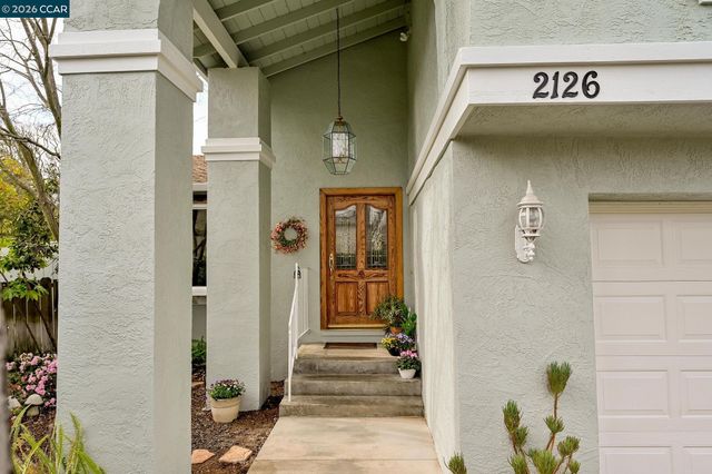 2126 Spring Lake CT, Martinez, CA 94553