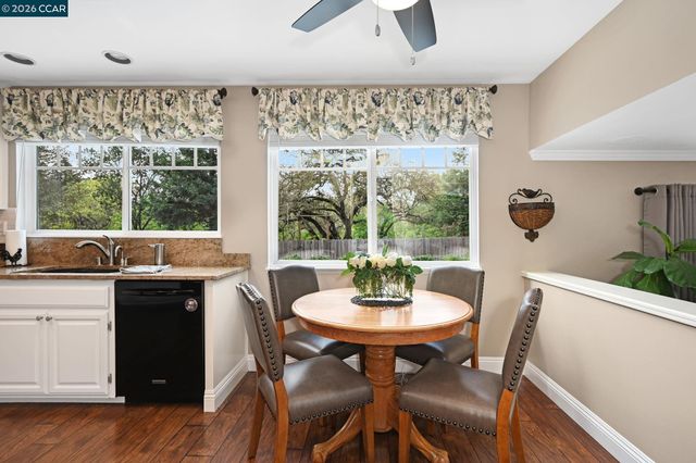 2126 Spring Lake CT, Martinez, CA 94553