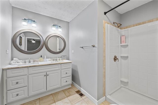 1314 Hidden Circle Drive, Sugar Hill, GA 30518