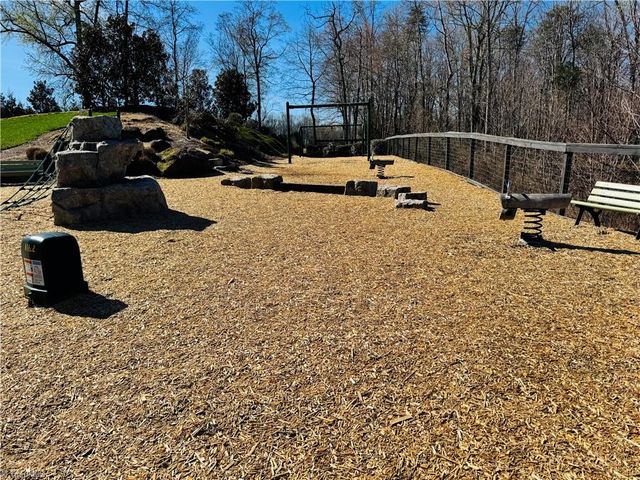 1728 Westfall Street, Kernersville, NC 27284