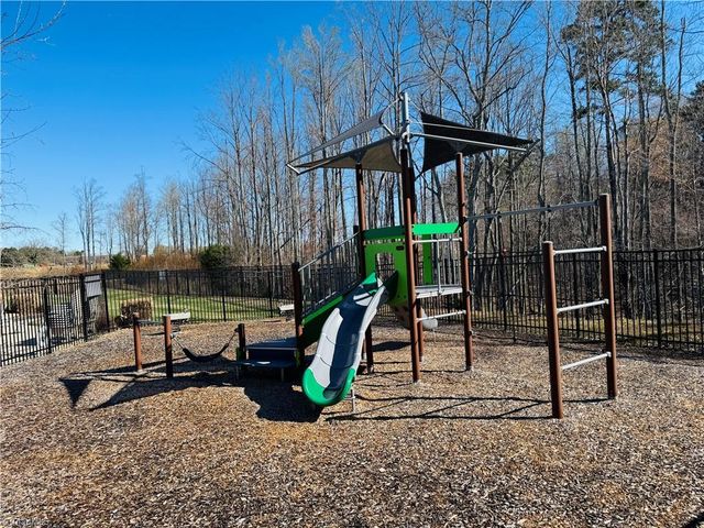 1728 Westfall Street, Kernersville, NC 27284