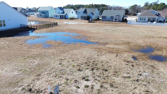 1315 Fathom Way, Morehead City, NC 28557