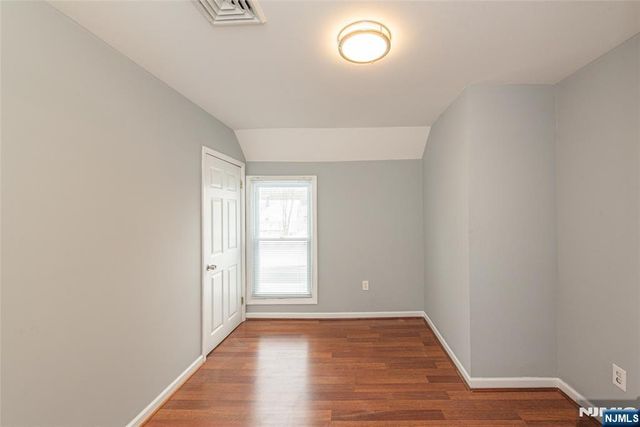 204 E Lindsley, Cedar Grove, NJ 07009