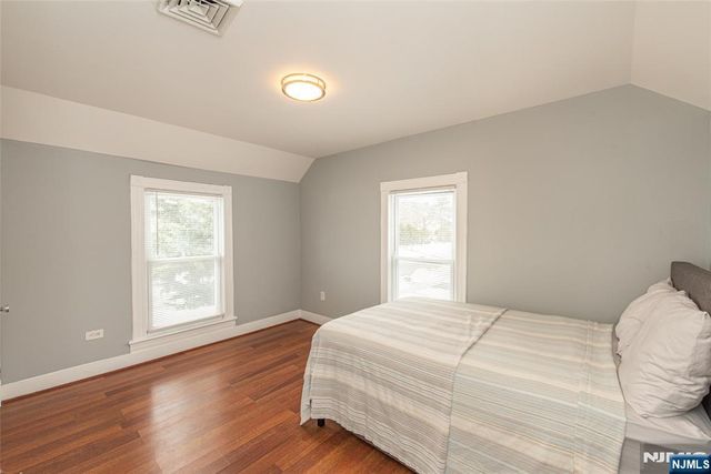 204 E Lindsley, Cedar Grove, NJ 07009