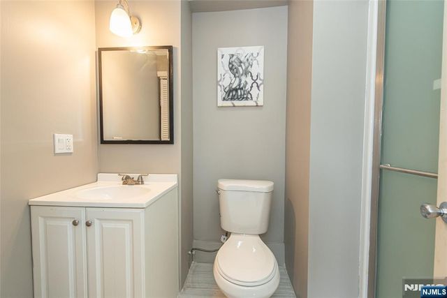 204 E Lindsley, Cedar Grove, NJ 07009