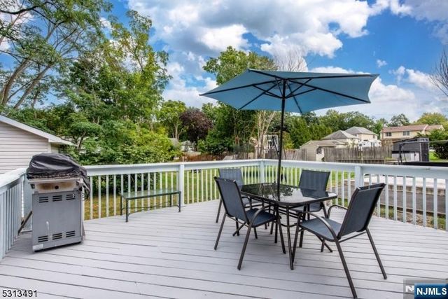 204 E Lindsley, Cedar Grove, NJ 07009