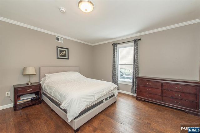 204 E Lindsley, Cedar Grove, NJ 07009