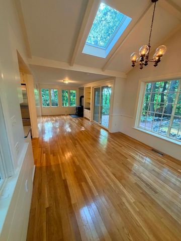 41 Locust Ave, Lexington, MA 02421
