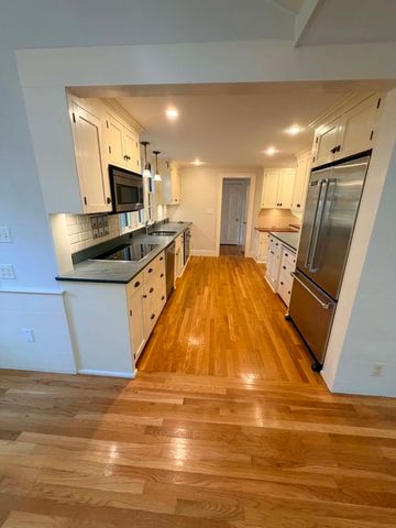 41 Locust Ave, Lexington, MA 02421