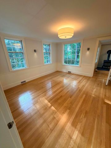 41 Locust Ave, Lexington, MA 02421