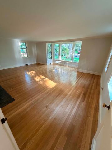 41 Locust Ave, Lexington, MA 02421