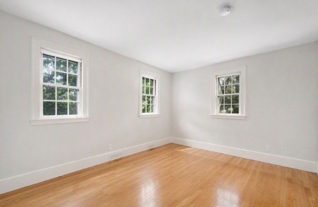 41 Locust Ave, Lexington, MA 02421