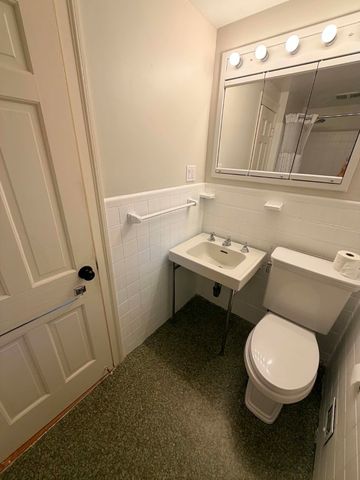 41 Locust Ave, Lexington, MA 02421