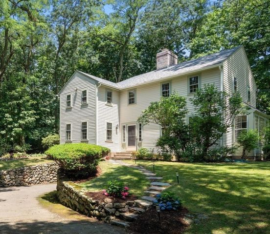 41 Locust Ave, Lexington, MA 02421