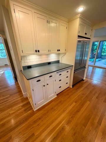 41 Locust Ave, Lexington, MA 02421