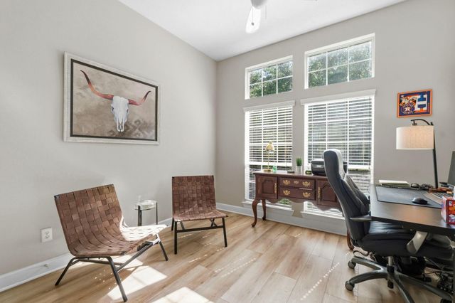 158 Hansom Trail Street, The Woodlands, TX 77382