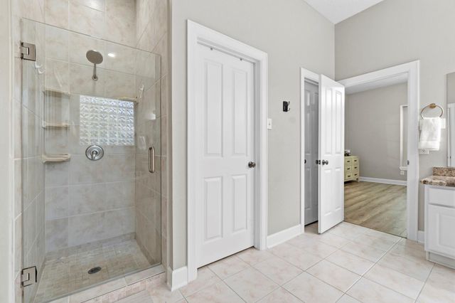 158 Hansom Trail Street, The Woodlands, TX 77382