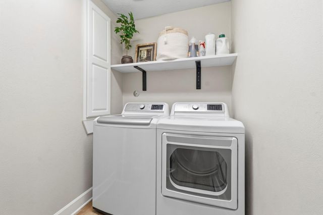 158 Hansom Trail Street, The Woodlands, TX 77382