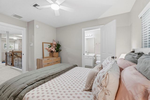 158 Hansom Trail Street, The Woodlands, TX 77382